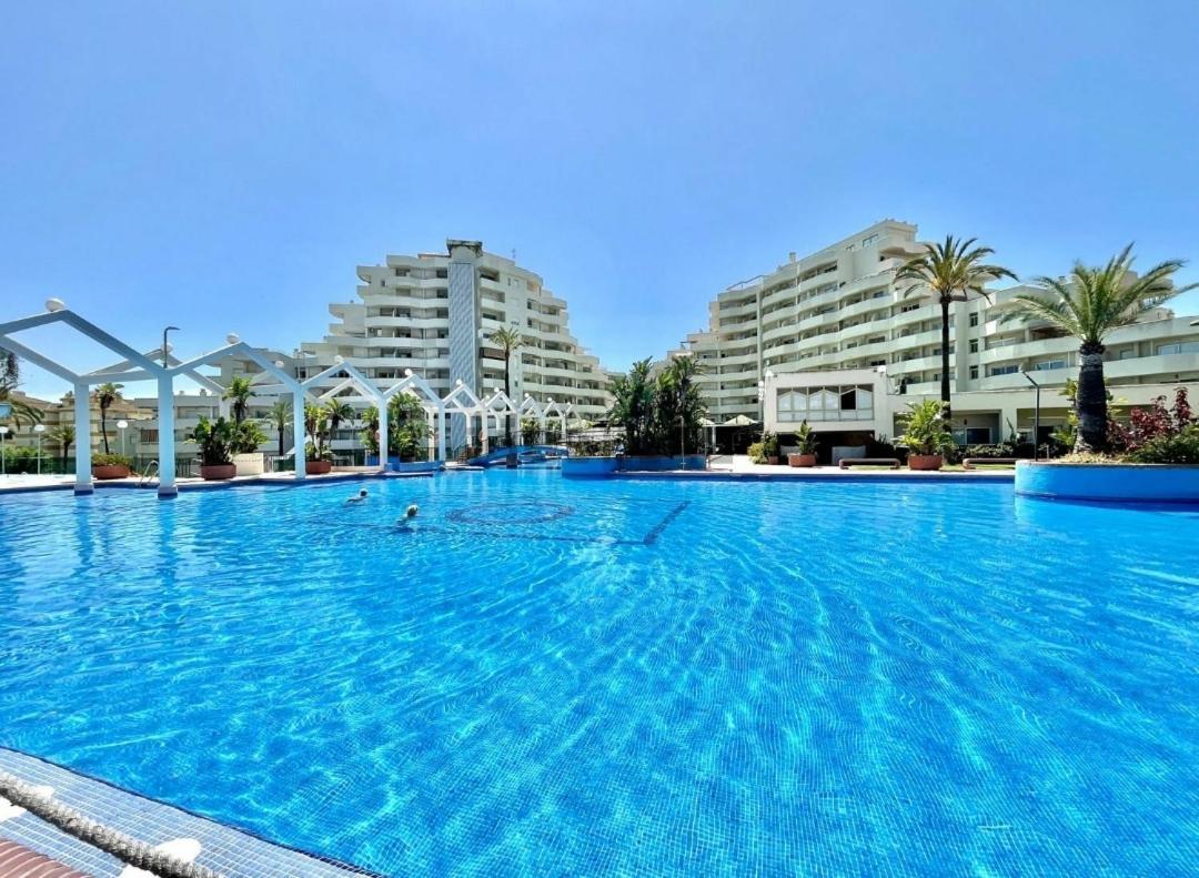 El Estudio De La Playa Benalbeach Holidays Paradise Benalmádena Esterno foto