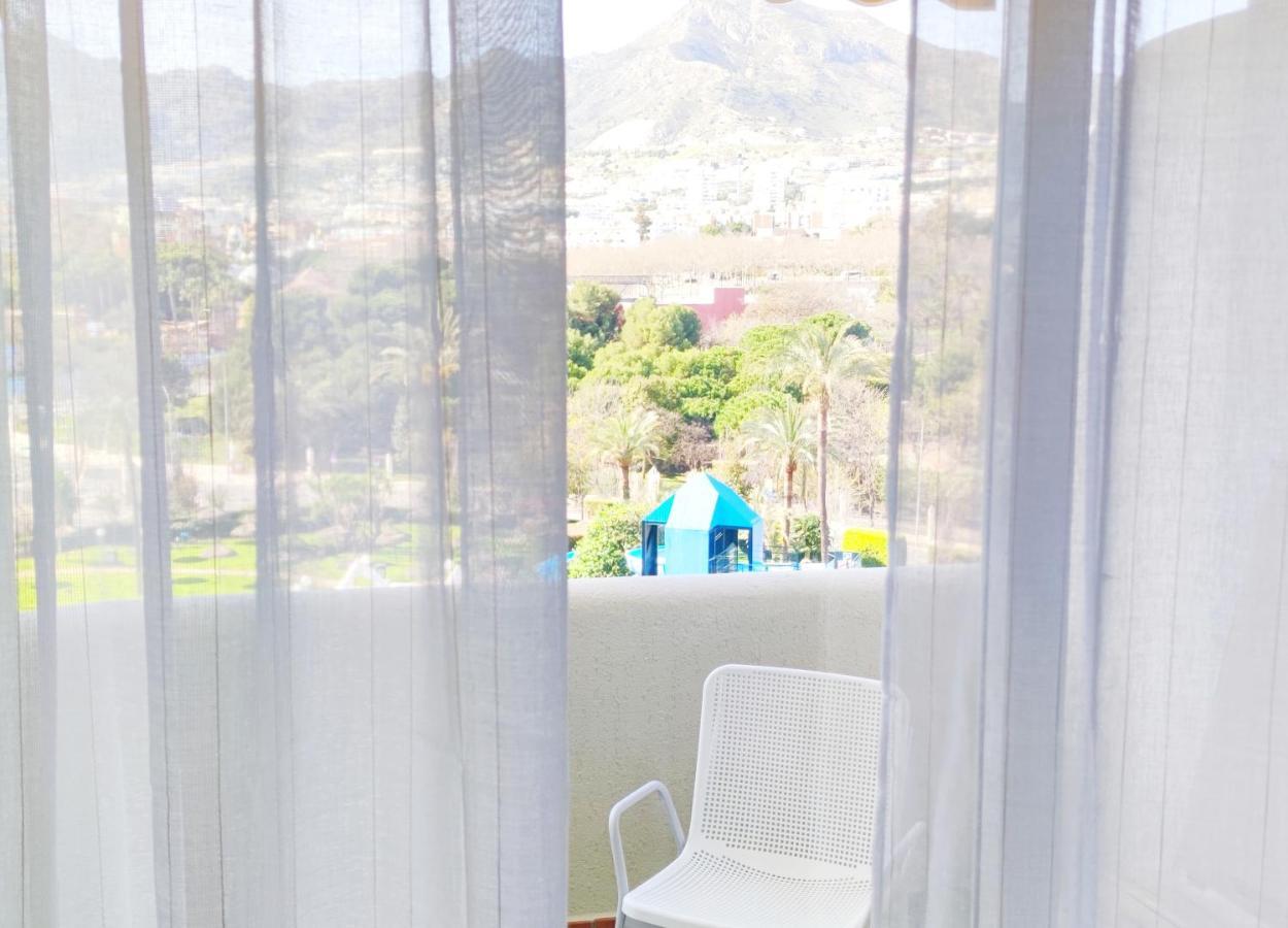 El Estudio De La Playa Benalbeach Holidays Paradise Benalmádena Esterno foto