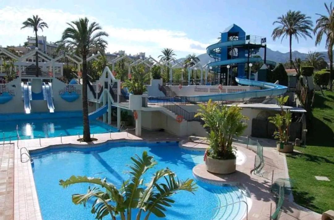 El Estudio De La Playa Benalbeach Holidays Paradise Benalmádena Esterno foto